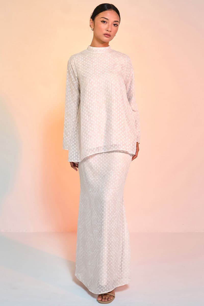 Aurinda Blouse & Skirt - Frappe Floral Art - Image 1