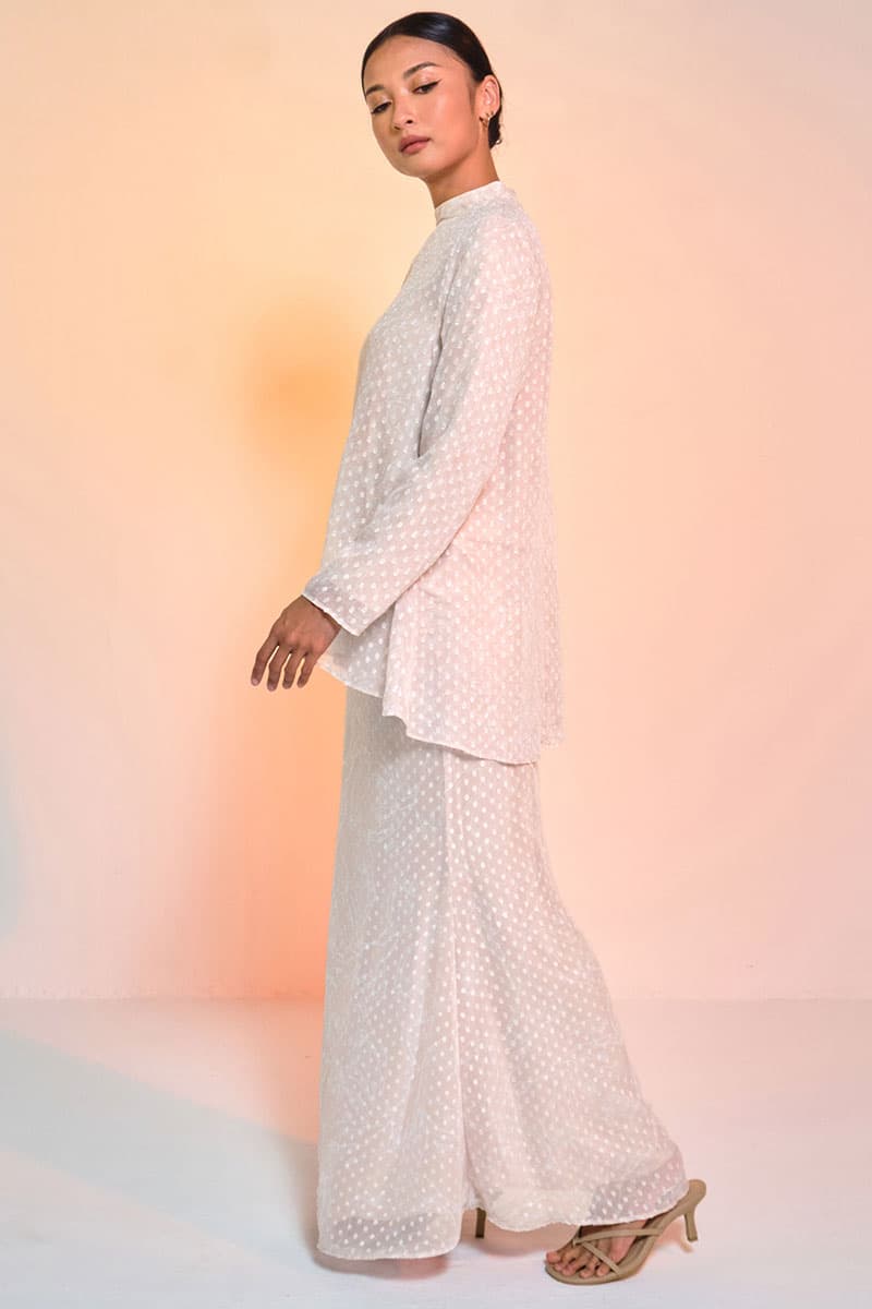 Aurinda Blouse & Skirt - Frappe Floral Art - Image 3