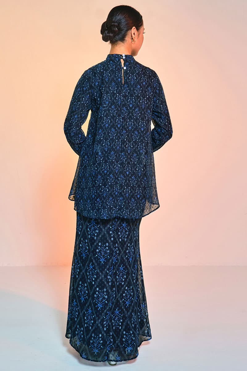 Aurinda Blouse & Skirt - Eclipse Flower Motif - Image 4