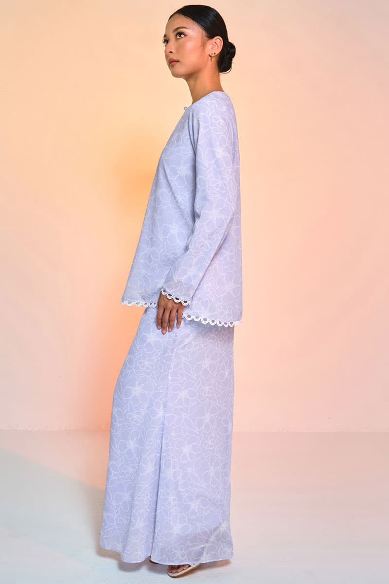 Aurora Blouse & Skirt - Lavender/Cream Sketch - Image 3