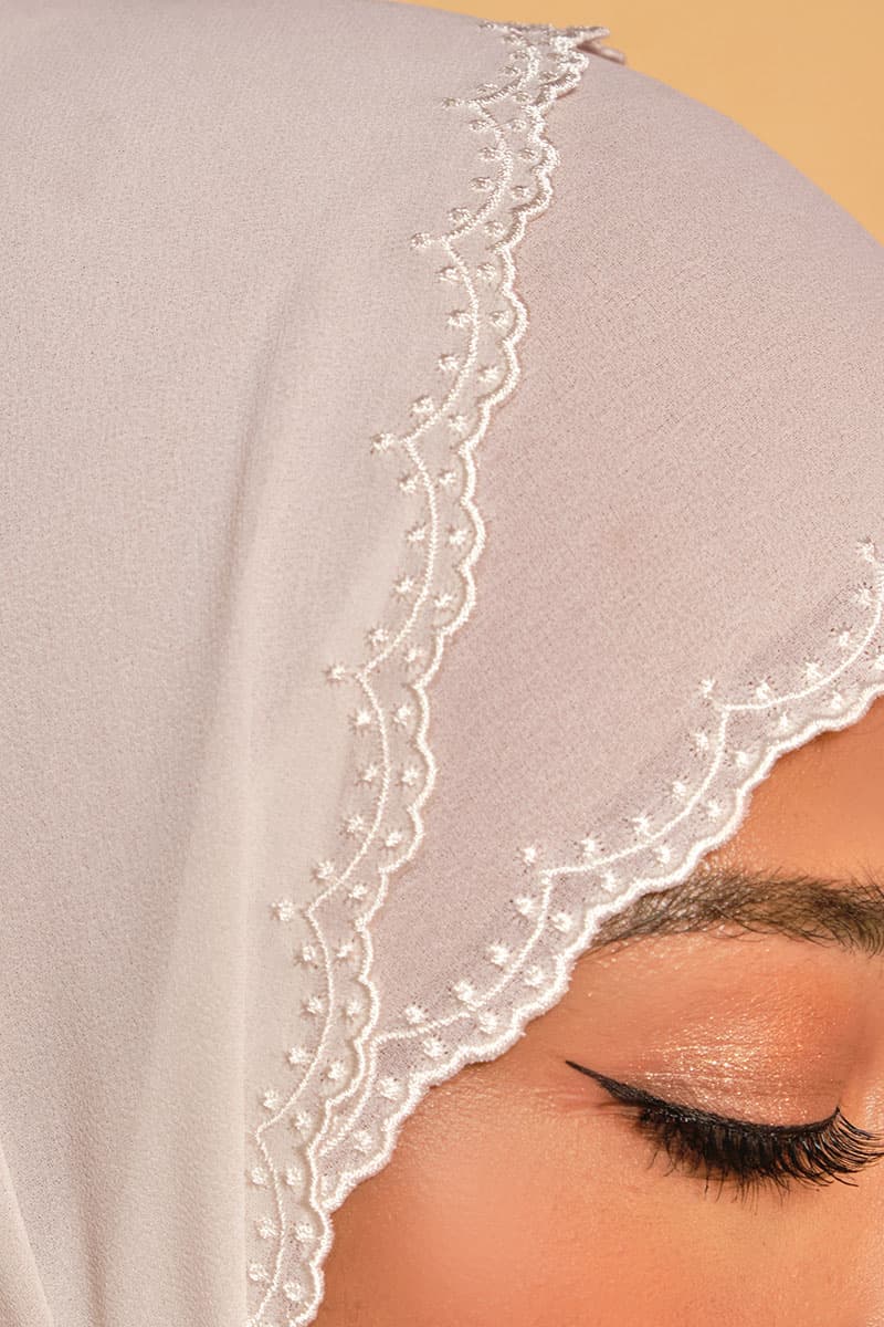 Tanuja Embroidered Scallop Headscarf - Oatmilk - Image 3