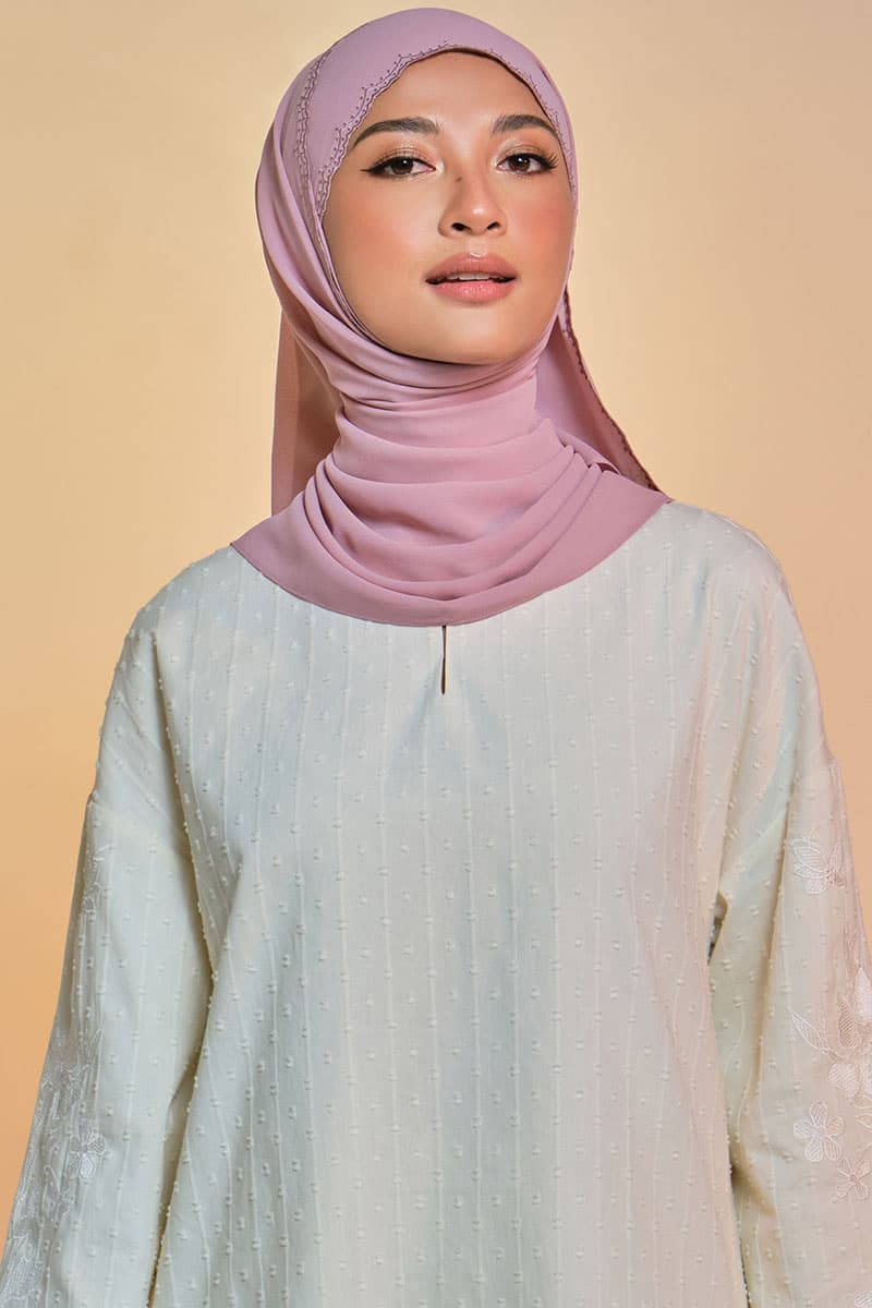 Tanuja Embroidered Scallop Headscarf - Wild Rose - Image 1