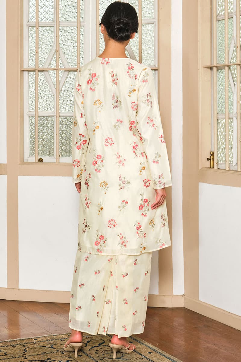 Almira Blouse & Skirt - Vanilla - Image 4