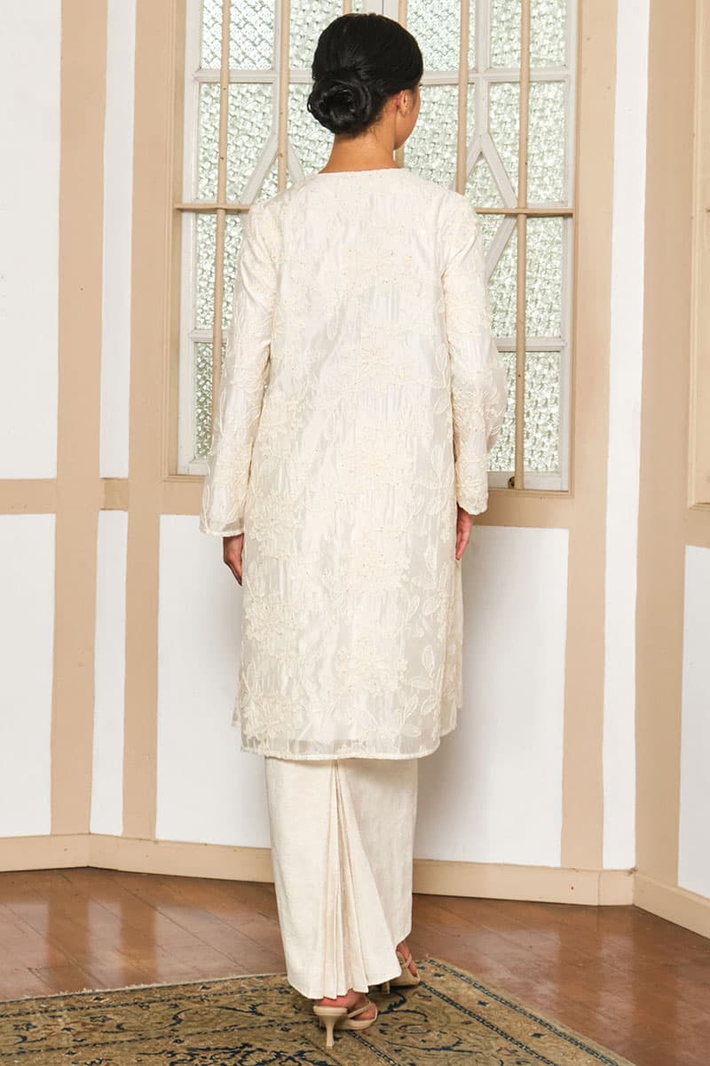 Sutra Blouse & Skirt - Cream/Ecru - Image 4