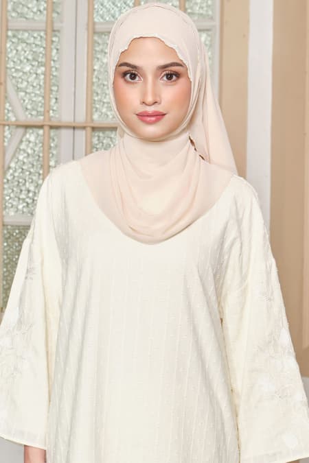 Lilita Embroidered Scallop Headscarf - Oatmilk