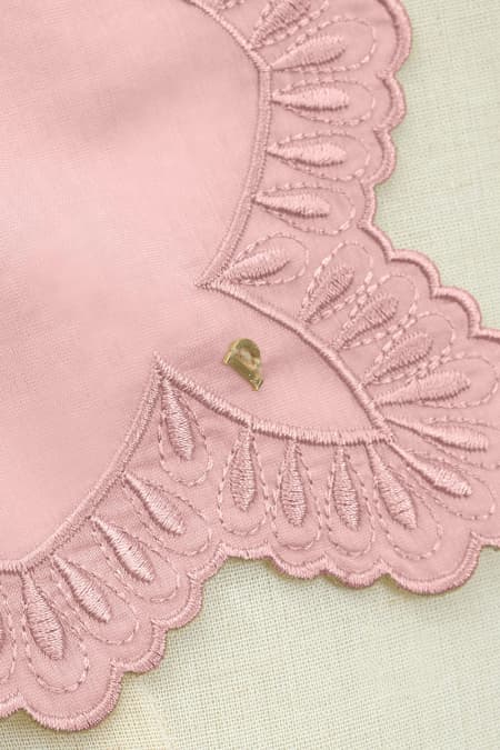 Thalita Embroidered Selendang