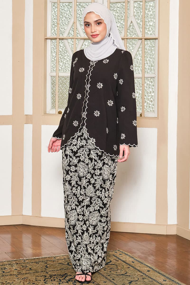 COTTON Indera Blouse & Skirt - Black - Image 1