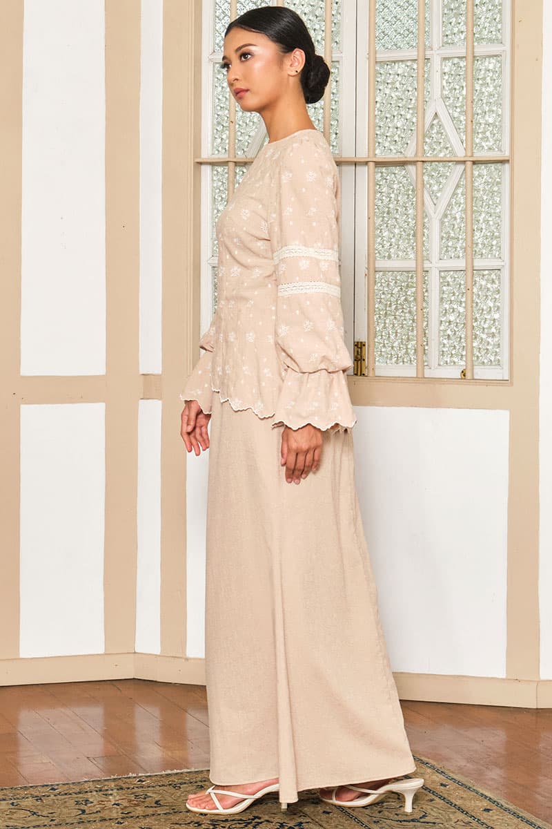 COTTON Tunas Blouse & Skirt - Sand - Image 3