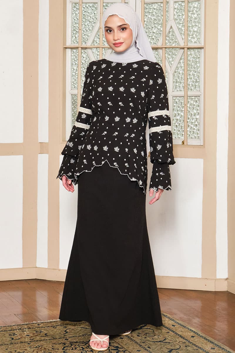 COTTON Tunas Blouse & Skirt - Black - Image 1
