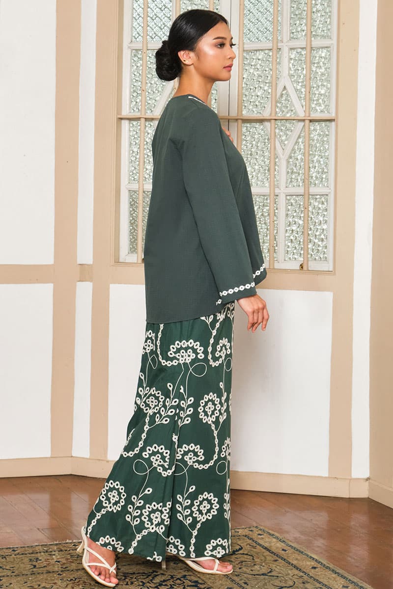 COTTON Tulira Blouse & Skirt - Forest Green - Image 3