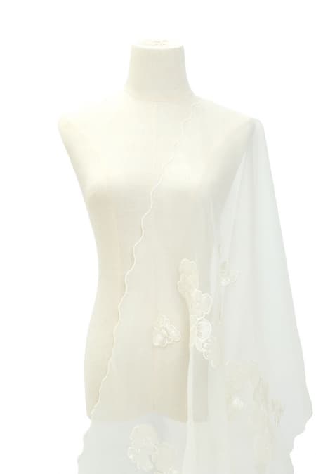 Kalsandra Sequin Selendang - Ivory