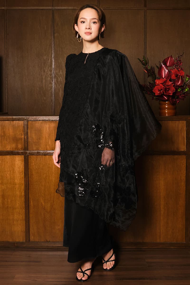 Devandra Blouse & Skirt - Black - Image 1