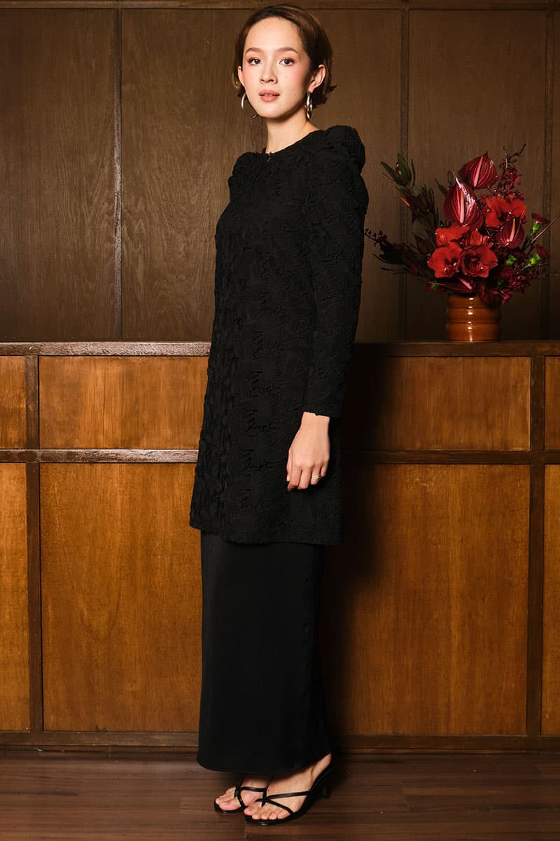 Devandra Blouse & Skirt - Black - Image 3