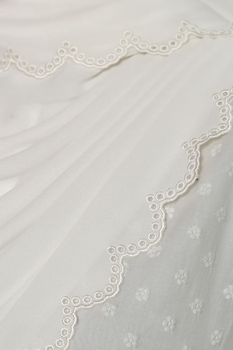 Danira Embroidered Scallop Headscarf - White - Image 3