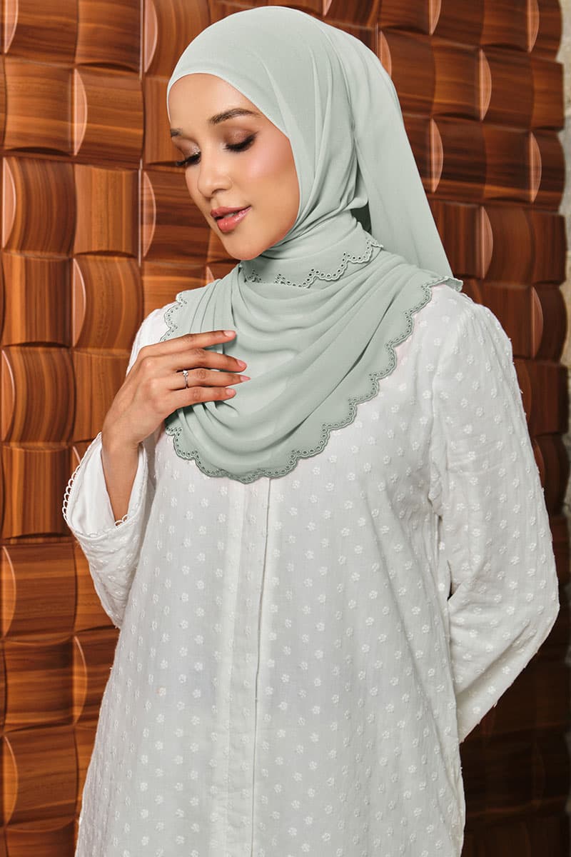 Danira Embroidered Scallop Headscarf - Seafoam - Image 2