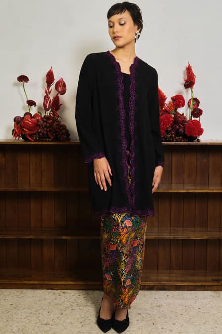 Inang Blouse & Skirt - Black/Black Print