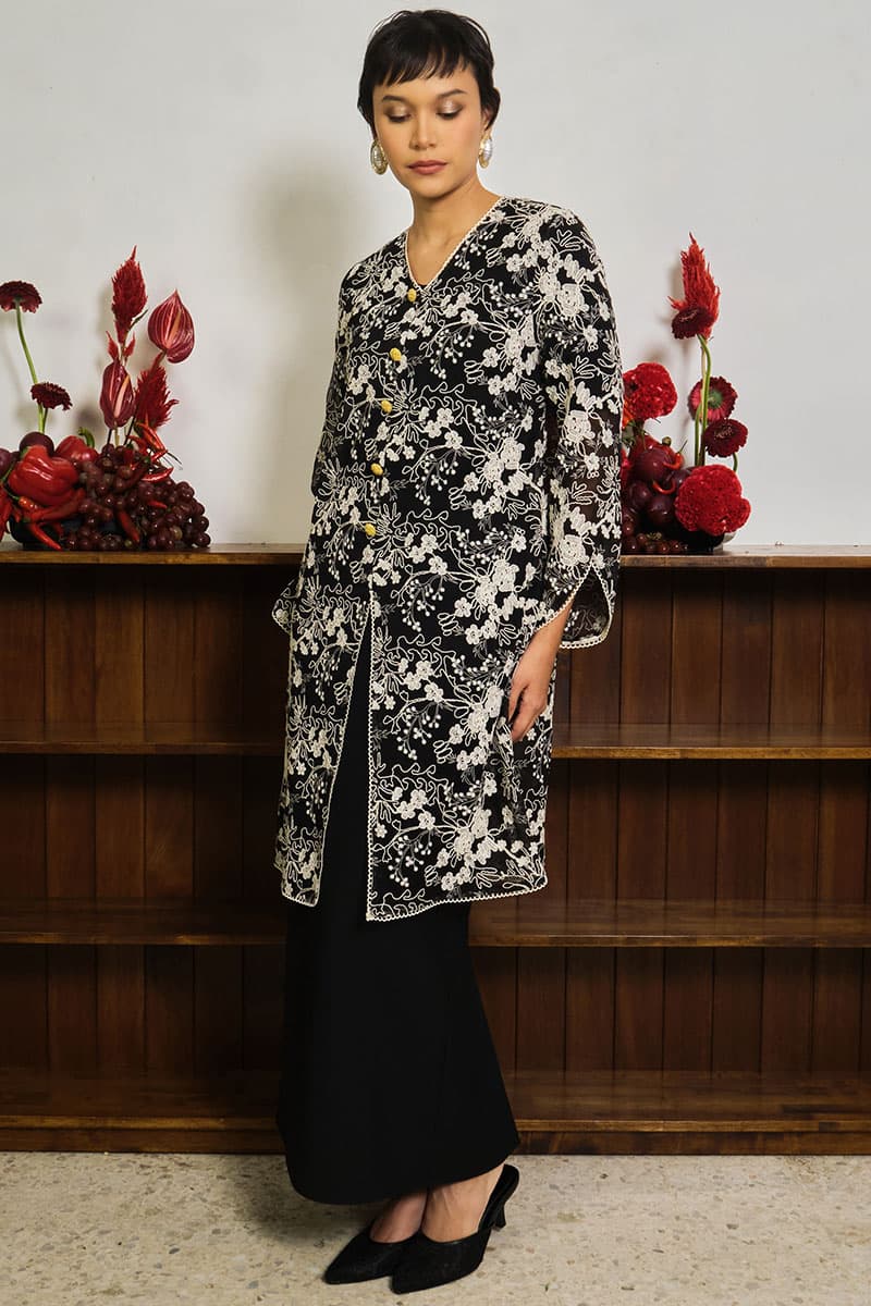 Mayangsari Blouse & Skirt - Black/Black - Image 3