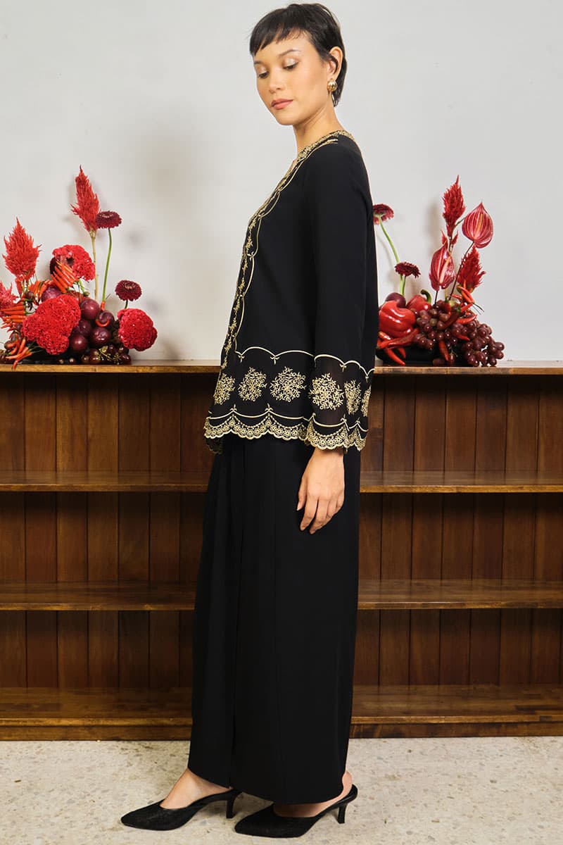 Santubong Blouse & Skirt - Black - Image 3