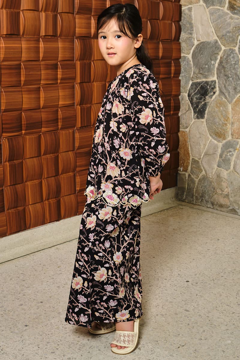 KIDS Rukma Set - Black - Image 3