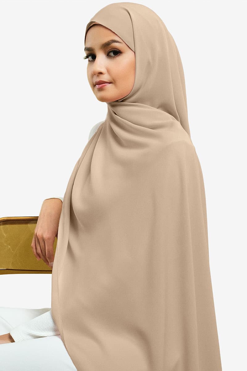 Janie Eyelash Headscarf - Coffee - Image 1