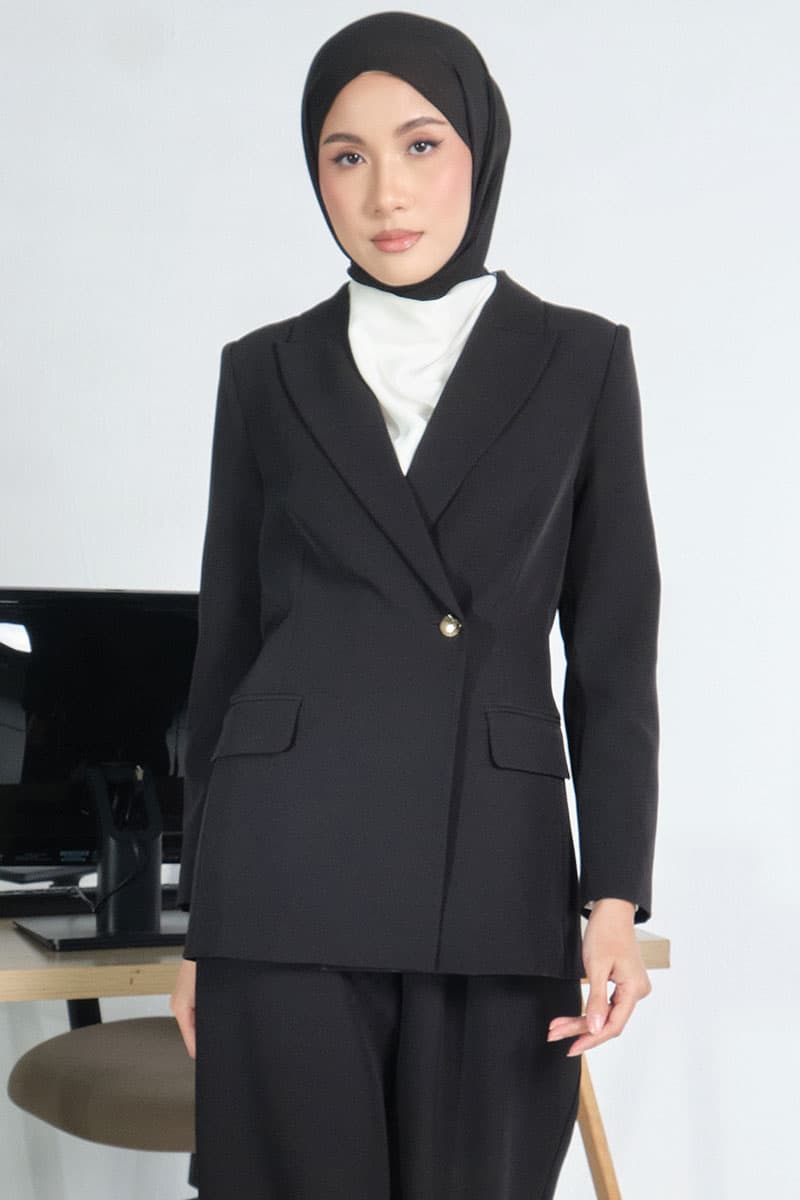 Lyting Blazer - Black - Image 1