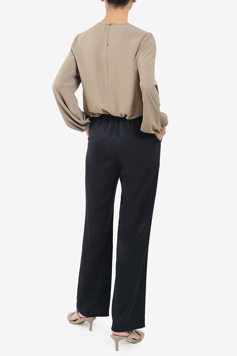 Daniyah Straight Cut Pants - Black - Image 4