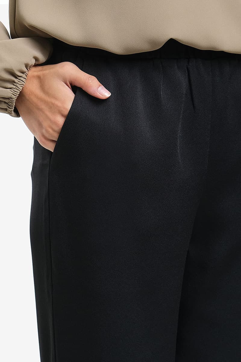 Daniyah Straight Cut Pants - Black - Image 5