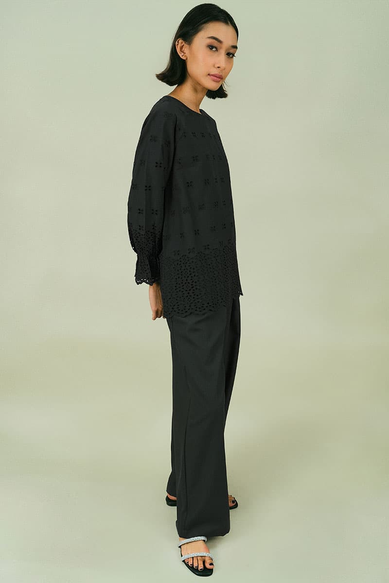 Chevelle Smock Sleeve Blouse - Black - Image 3