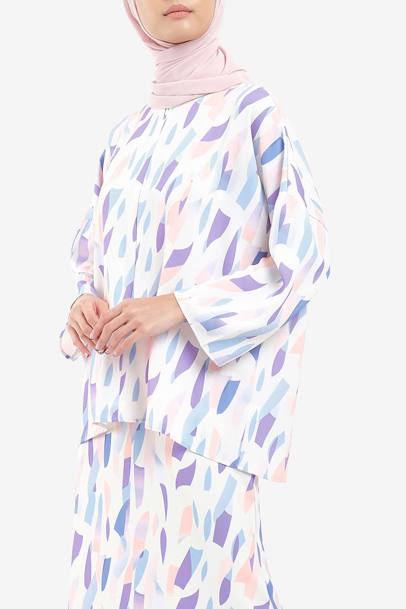 Raihanab Zip-Front Blouse - Multi Abstract - Image 3