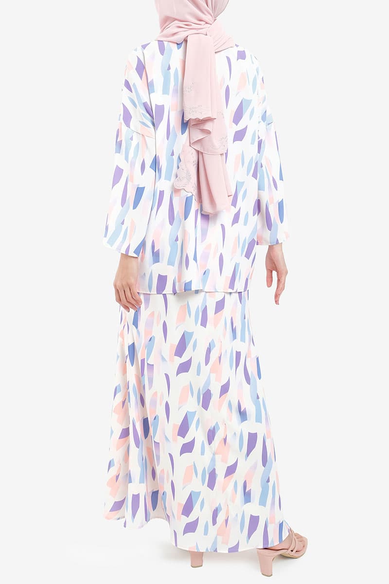 Raihanab Zip-Front Blouse - Multi Abstract - Image 5