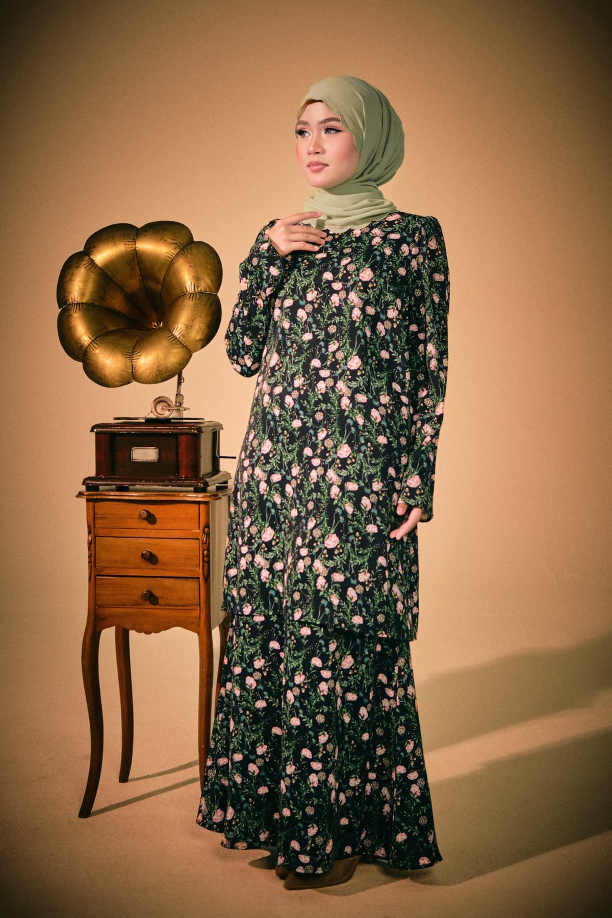 Zulla Mermaid Skirt - Black Garden - Image 1