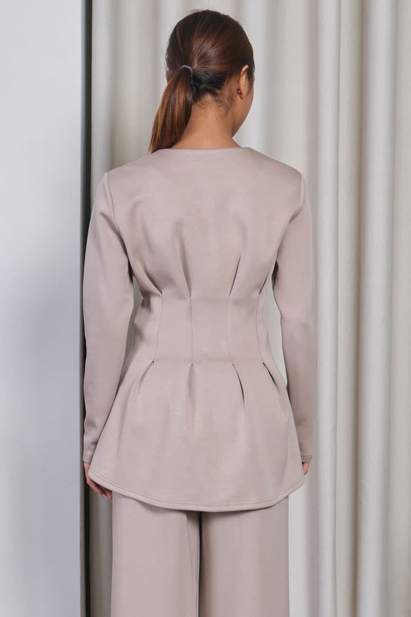 Denver Gathered Waist Blouse - Pale Oak - Image 4