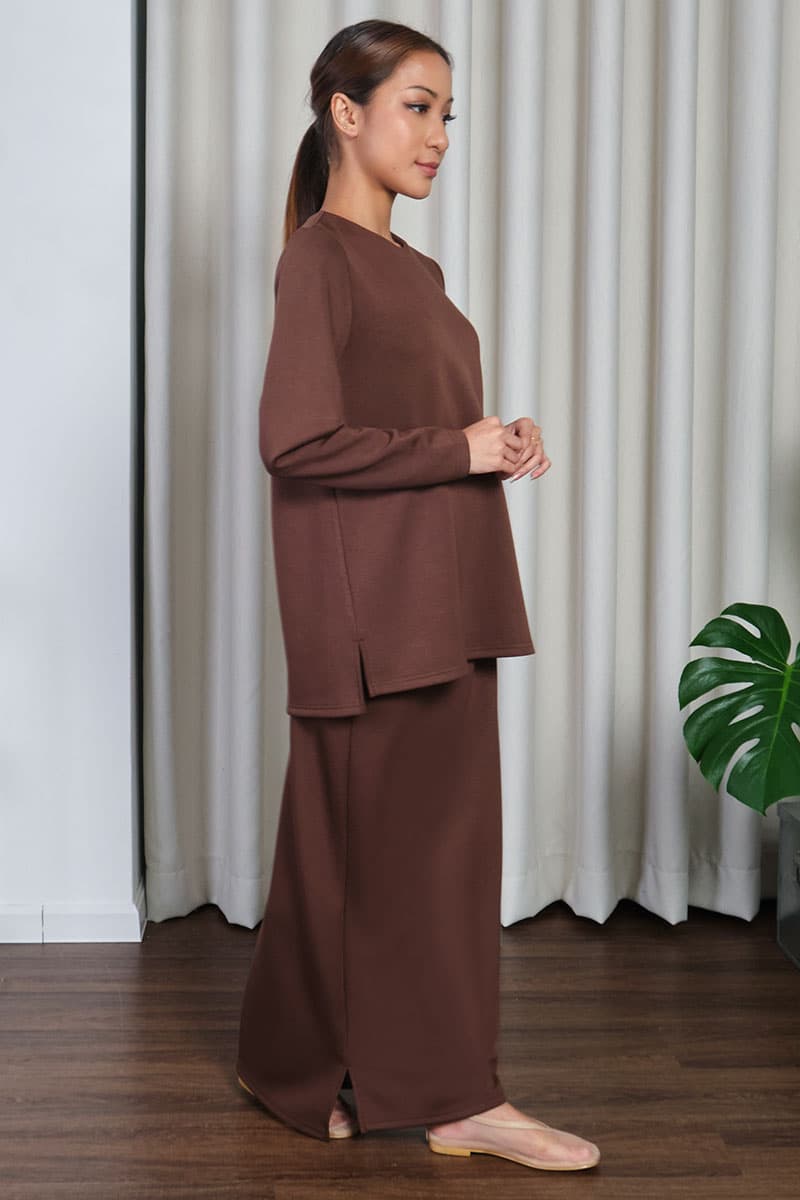 Melon Round Neck Blouse - Pinecone - Image 3