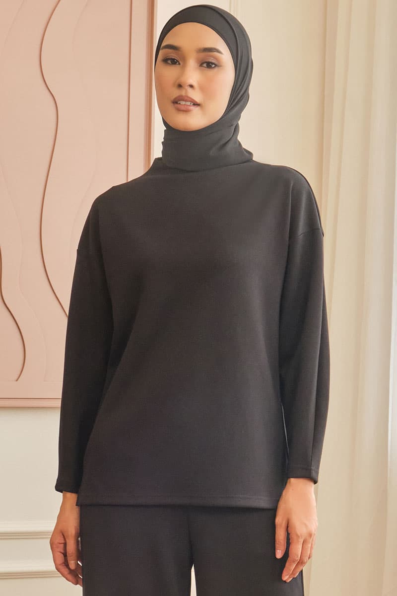 Denali High Neck Blouse 2.0 - Black - Image 1