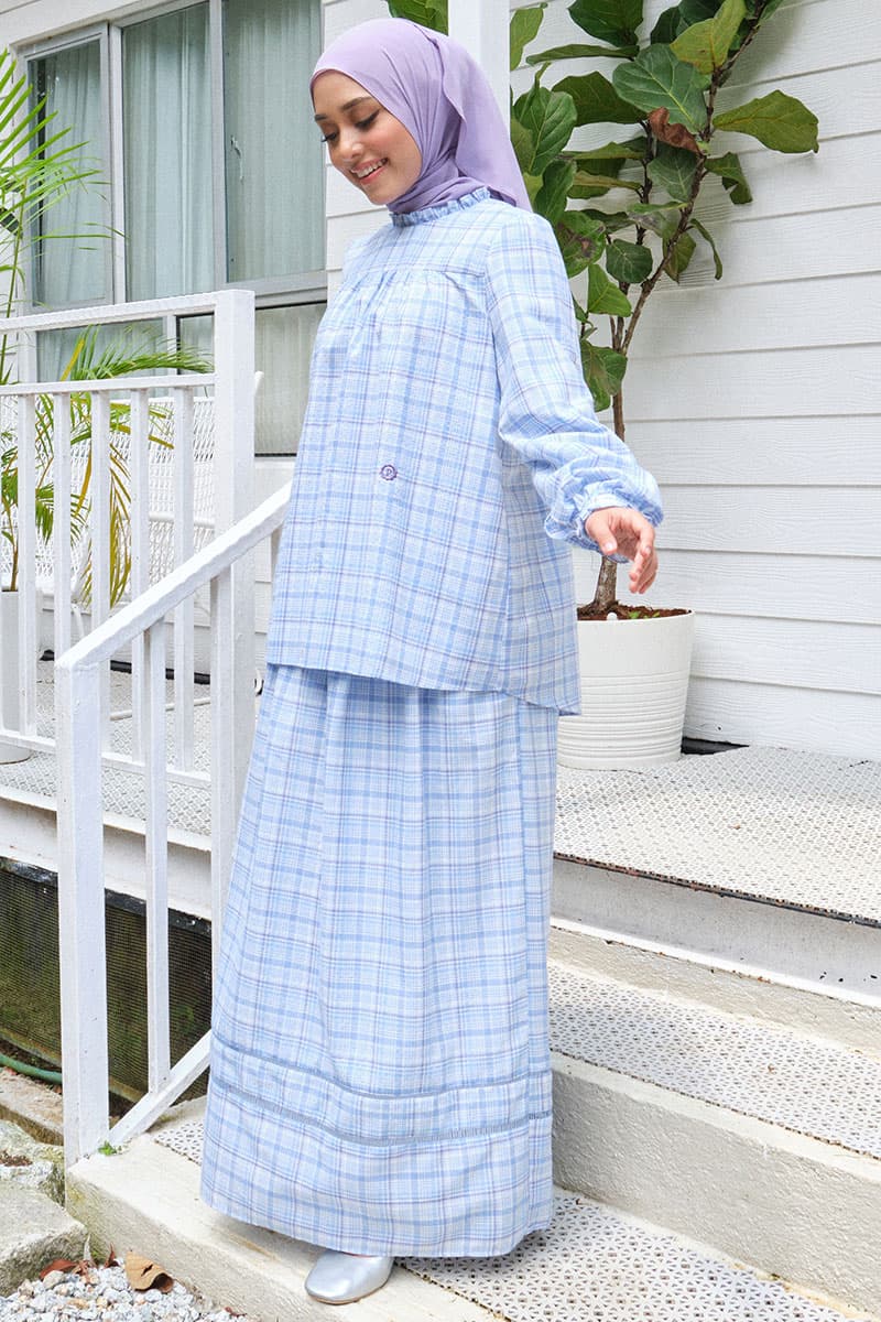 Sydney Puff Shoulder Blouse - Blue Check - Image 3