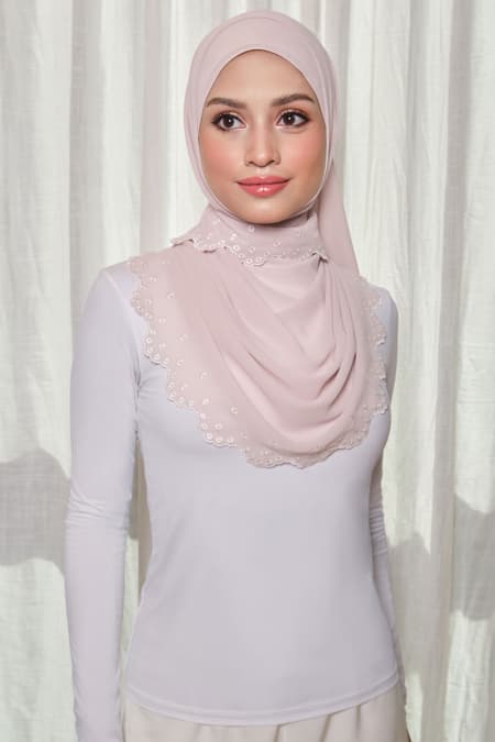 Aleandra Embroidered Scallop Headscarf - Nude Pink/White