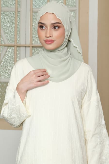 Lilita Embroidered Scallop Headscarf - Soft Mint