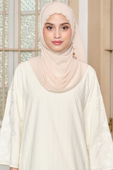 Kalyani Embroidered Scallop Headscarf - Oatmilk