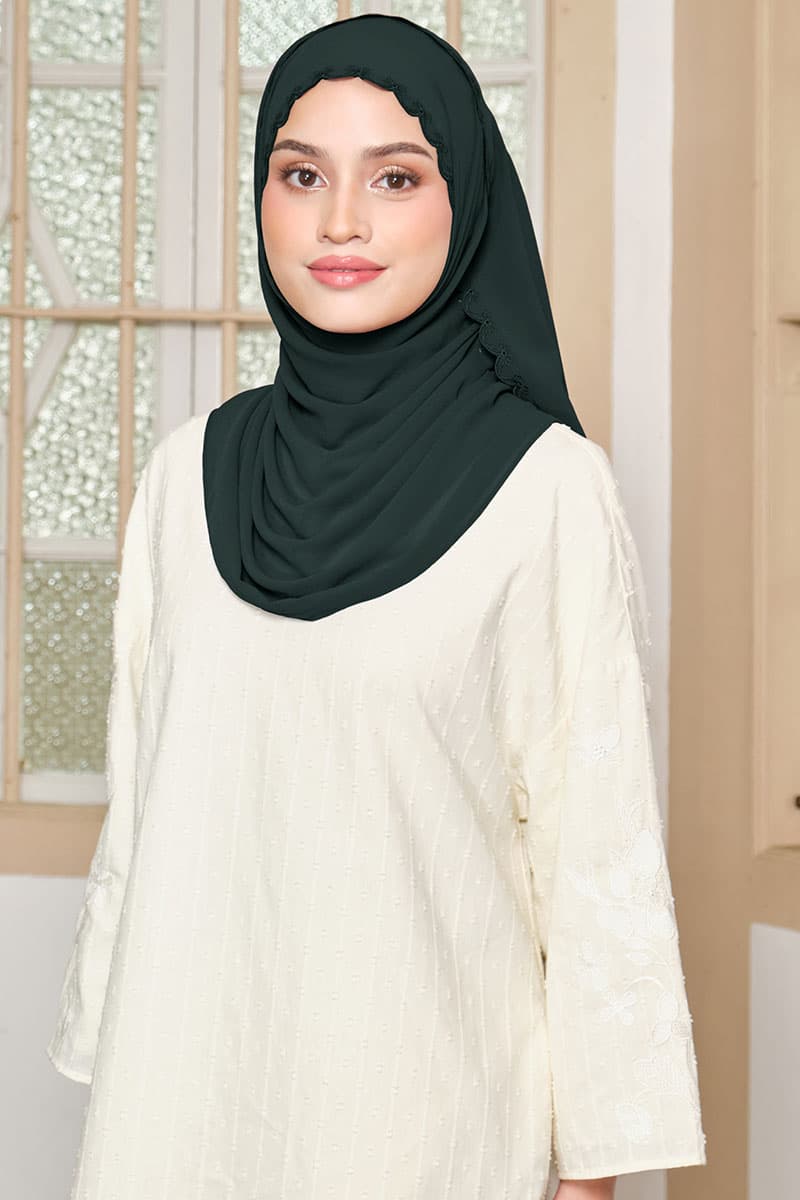 Kalyani Embroidered Scallop Headscarf - Forest Green - Image 1