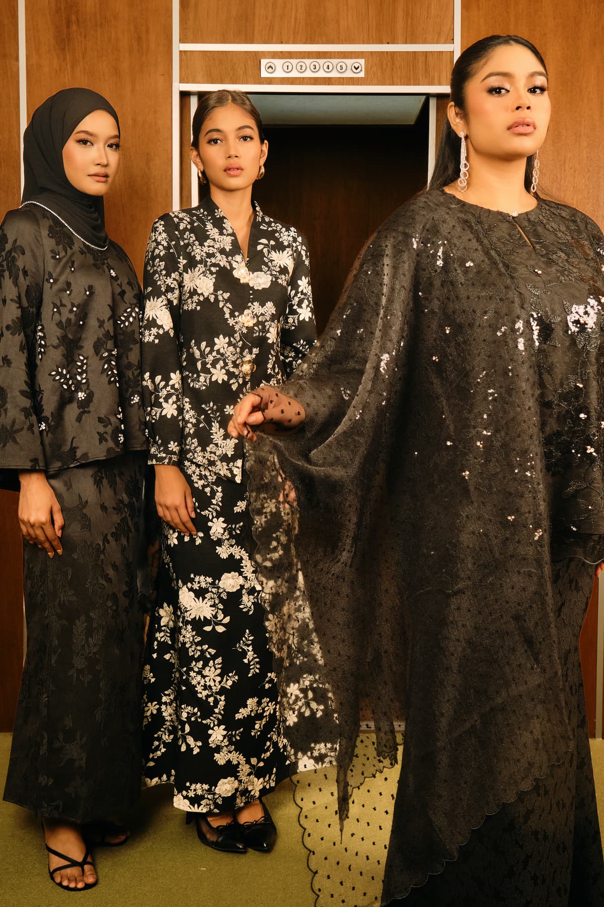 Jelita Blouse & Skirt - Black - Image 7