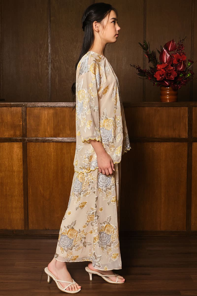 KIDS Gemalai Set - Beige/Yellow Floral - Image 3