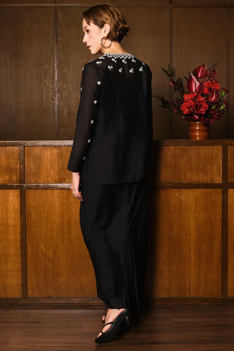 Nawildra Blouse & Skirt - Black - Image 4