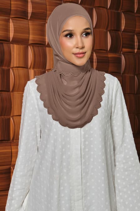 Danira Embroidered Scallop Headscarf - Deep Taupe