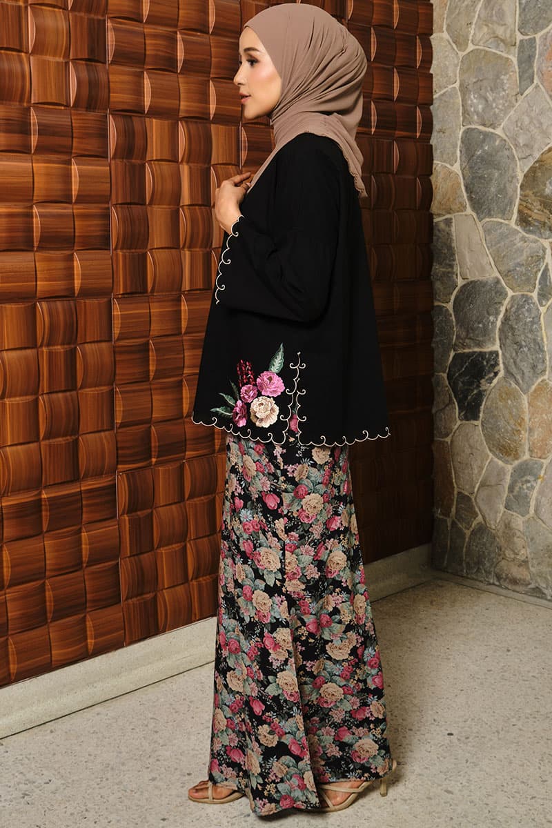 COTTON Khawla Blouse & Skirt - Black - Image 3