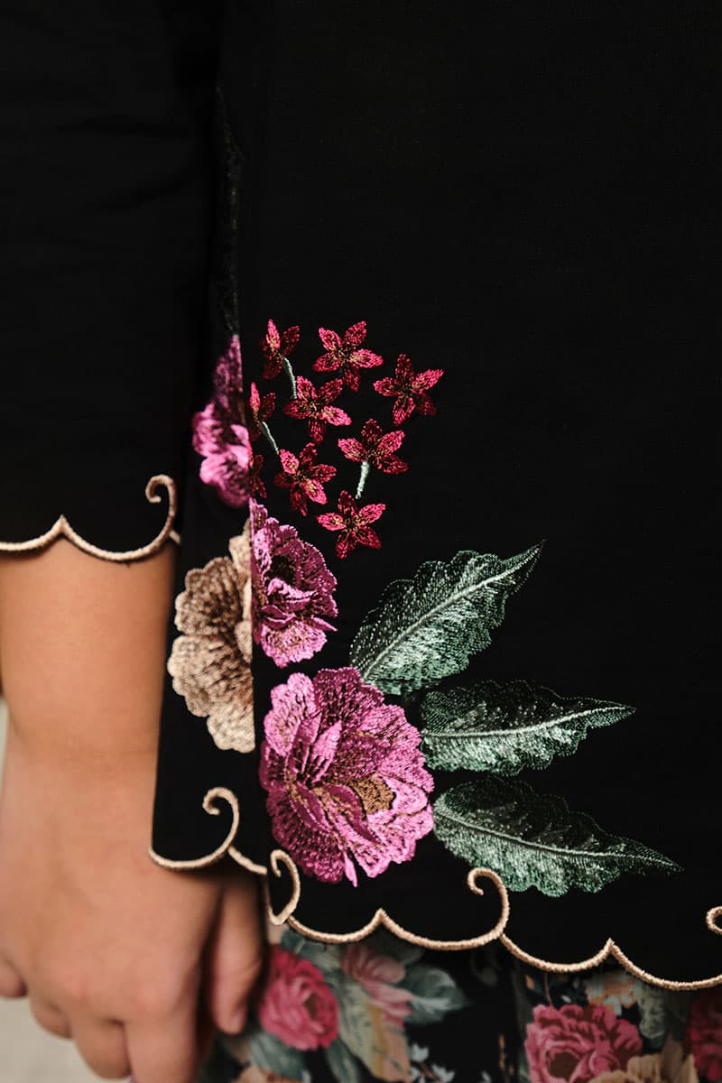 KIDS Khawla Set - Black - Image 5