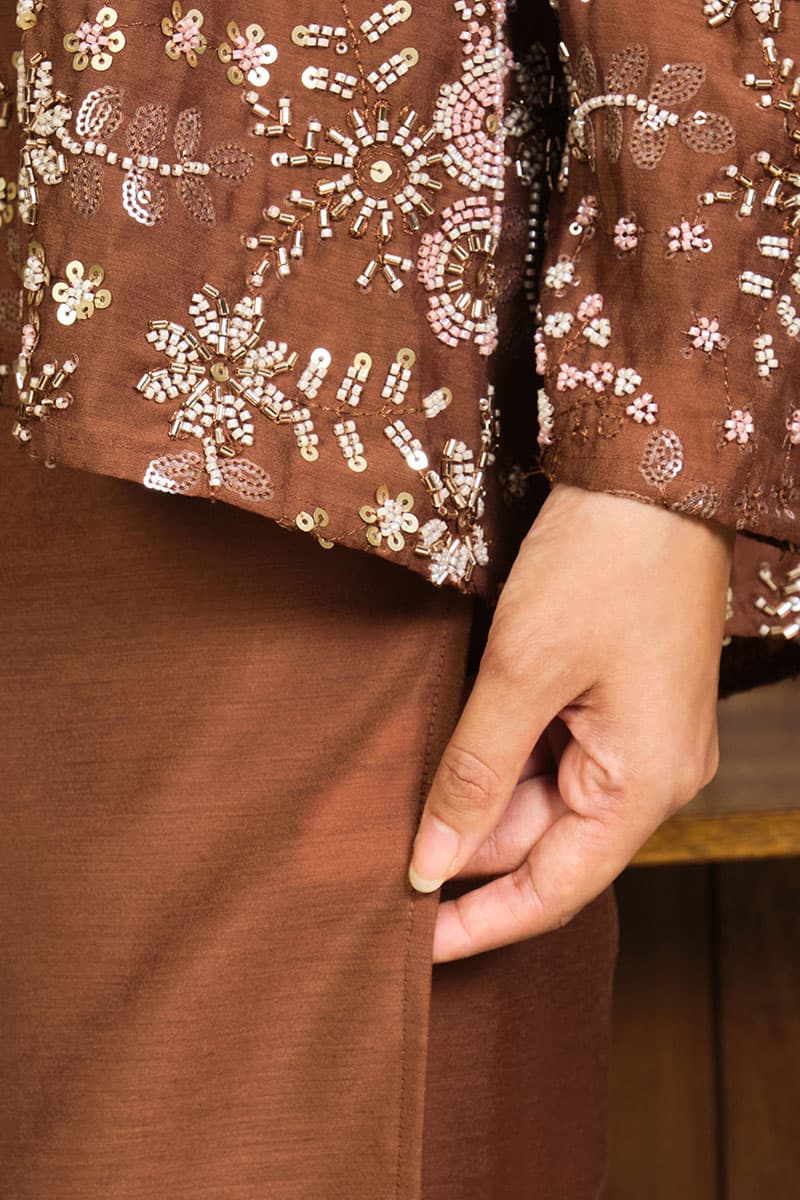 PRE-ORDER COTTON Qasurinda Blouse & Skirt - Rustic Brown - Image 6