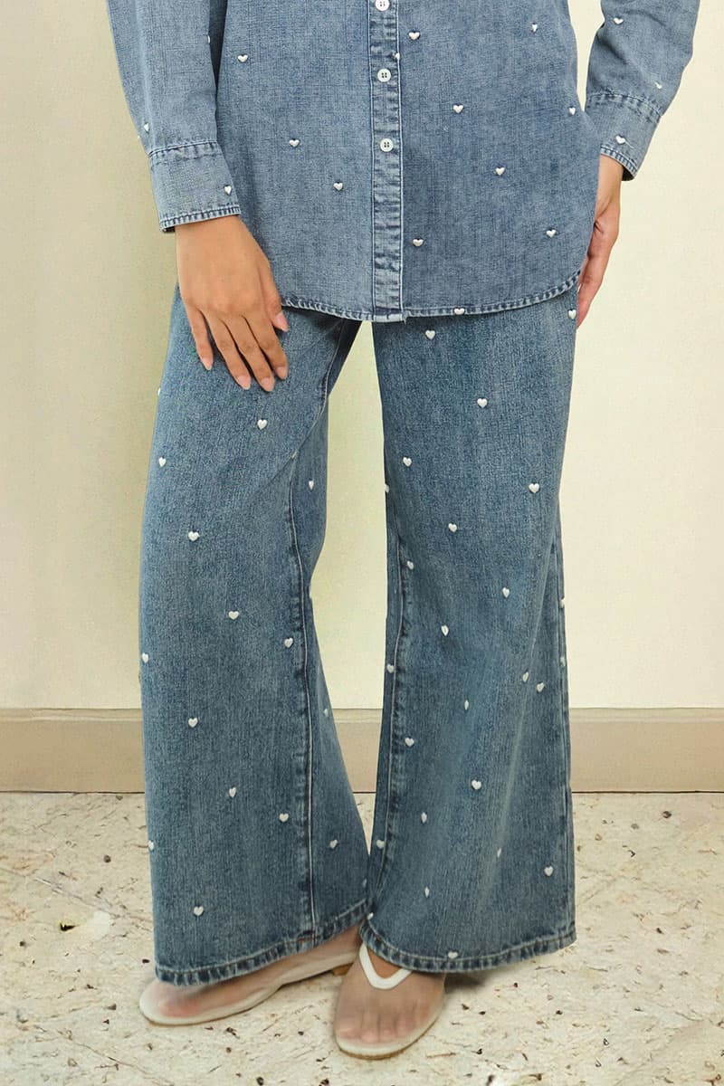 COTTON Alexi Wide-Legged Jeans - Light Wash - Image 1