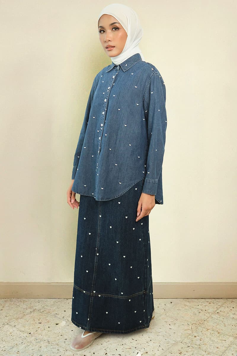 PRE-ORDER COTTON Carine A-Line Denim Skirt - Dark Wash - Image 3
