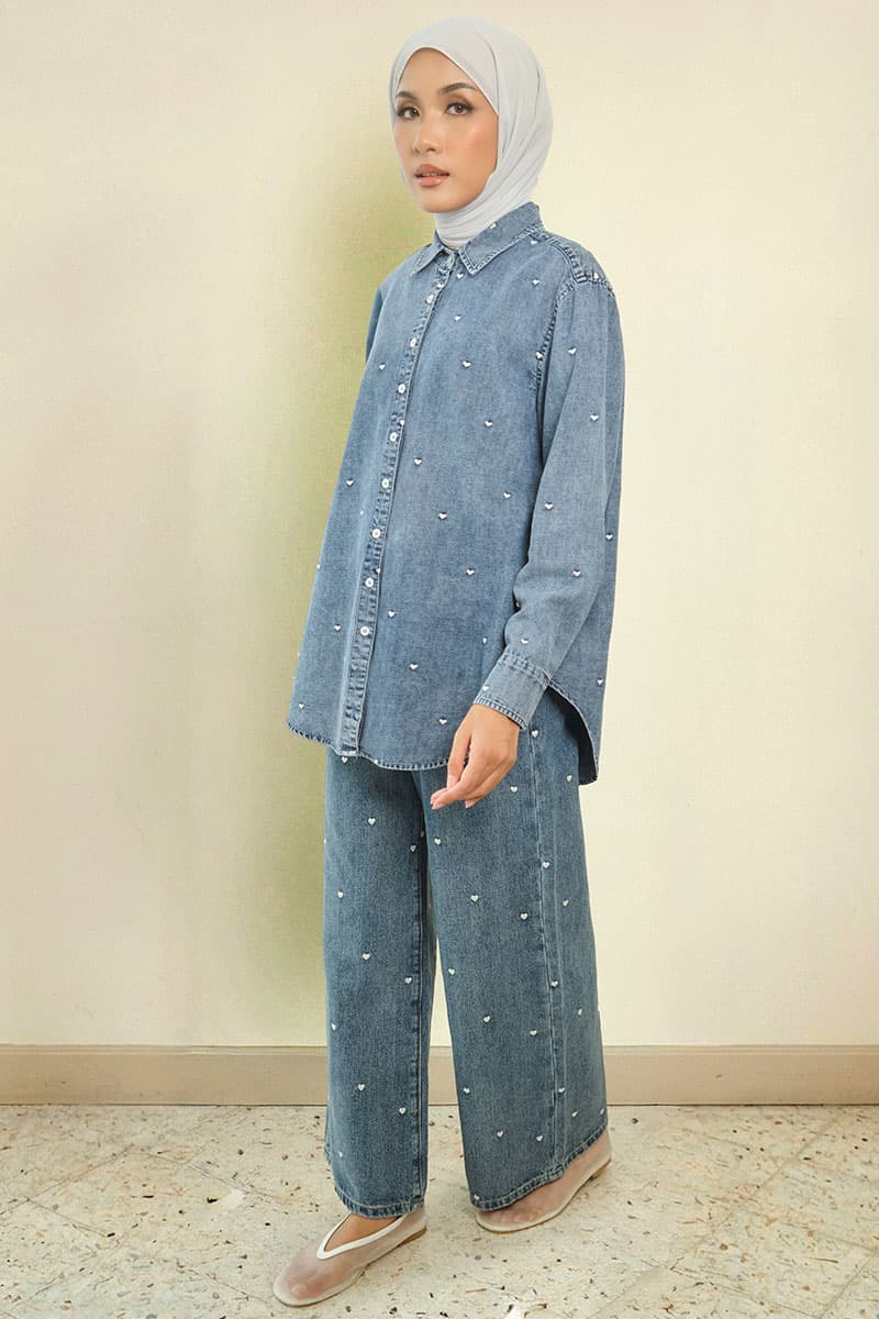 Lana Front Button Shirt - Light Wash - Image 3
