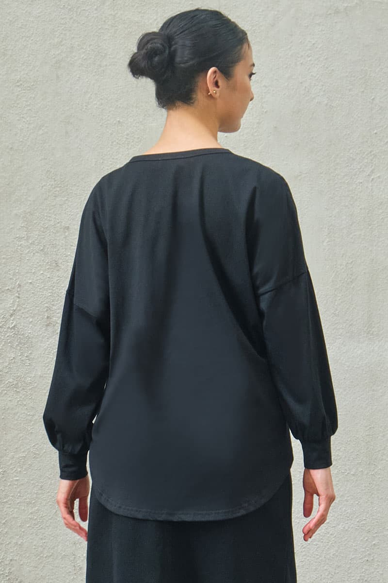 Kirsi Drop Shoulder Sweater 3.0 - Black - Image 4